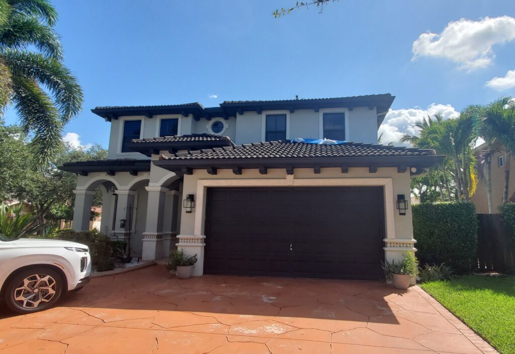 Exterior house painting in Parkland, Florida